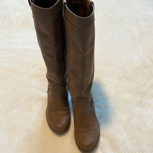 dv8 Dolce Vita Daryn Boots